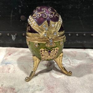 Russian Style Enamel Decorative Egg with Musical box
